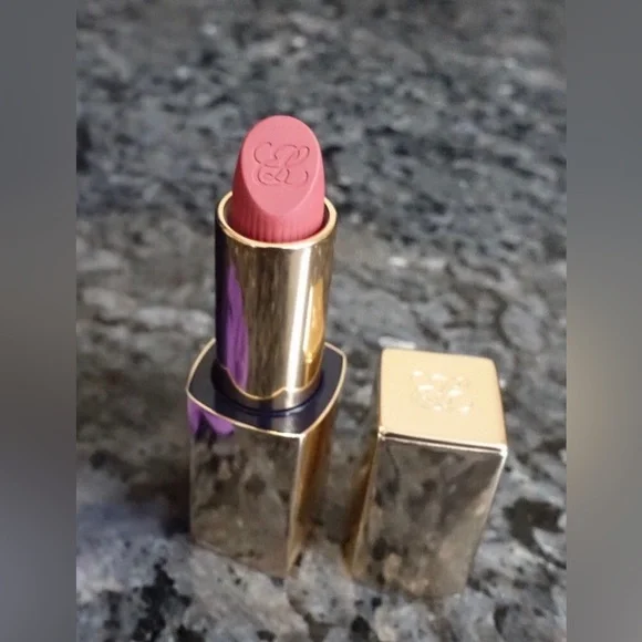 Estee Lauder Matte Lipstick - Object Of Desire - Picture 5 of 8